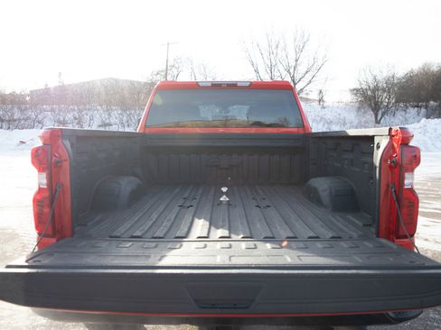 Used 2021 Chevrolet Silverado 2500 LT w/ Convenience Package image 17