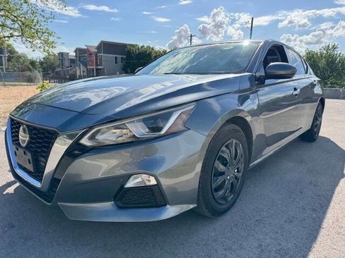 Used 2020 Nissan Altima 2.5 S image 2