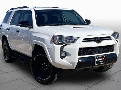 Used 2021 Toyota 4Runner Venture AWD/4WD image 3