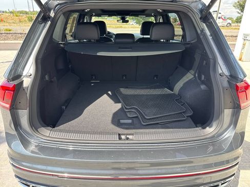 Certified 2023 Volkswagen Tiguan SEL R-Line AWD/4WD image 29