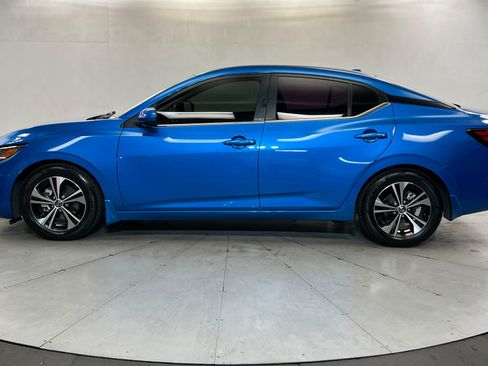 Used 2021 Nissan Sentra SV FWD image 2