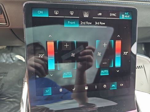 New 2026 Cadillac Escalade IQ Sport 1 w/ LPO, ONYX Package image 24