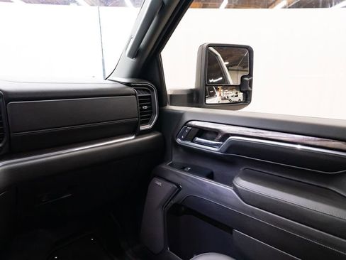 Used 2024 Chevrolet Silverado 2500 LTZ w/ LTZ Plus Package AWD/4WD image 11