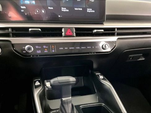 New 2026 Kia Sorento S FWD image 7