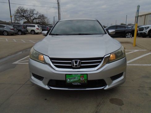 Used 2014 Honda Accord LX image 2