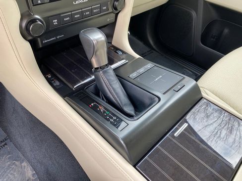 Used 2023 Lexus GX 460 Premium w/ Premium Package image 31