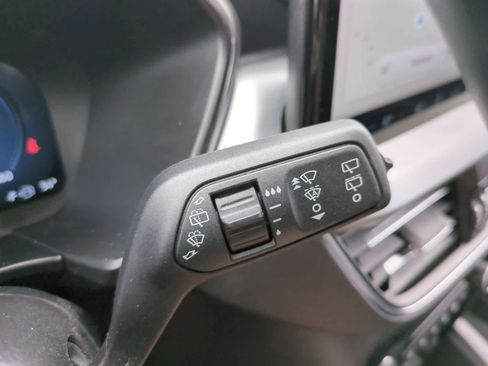 Used 2023 Ford Escape Platinum w/ Premium Technology Package AWD/4WD image 25