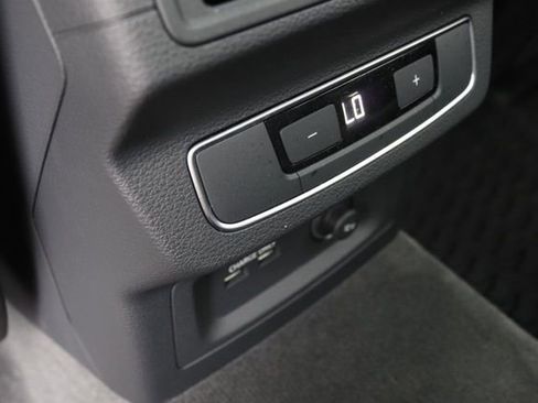Used 2025 Audi Q5 2.0T Premium Plus AWD/4WD image 18