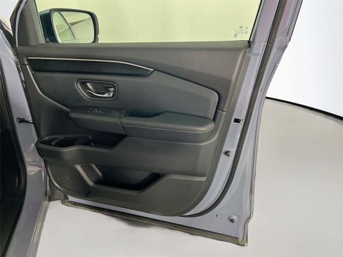 Used 2024 Honda Pilot Elite image 28