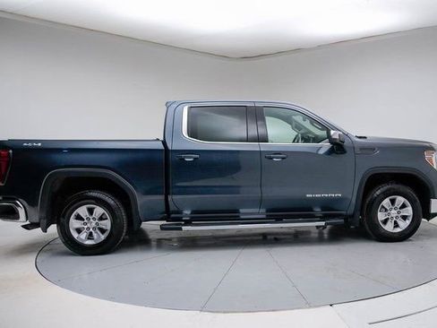 Used 2022 GMC Sierra 1500 SLE image 8