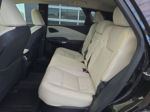 Used 2024 Lexus RX 350 Premium image 29