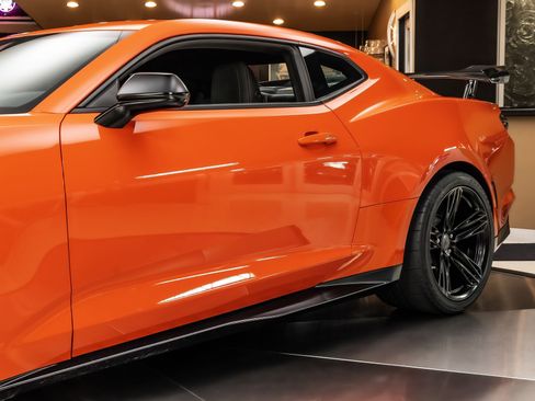 Used 2021 Chevrolet Camaro ZL1 image 30