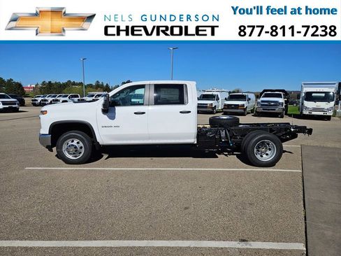 New 2025 Chevrolet Silverado 3500 W/T w/ WT Convenience Package AWD/4WD image 3