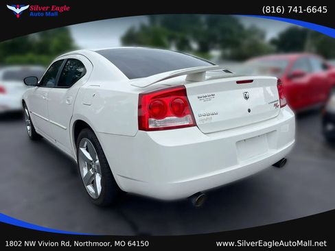 Used 2009 Dodge Charger R/T RWD image 4