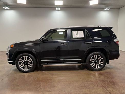 Used 2021 Toyota 4Runner Limited image 27