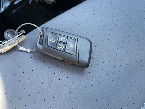 Used 2025 Volkswagen Jetta SE image 22