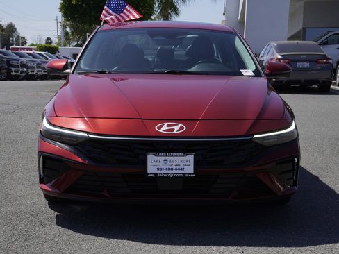 Used 2024 Hyundai Elantra Limited FWD image 9