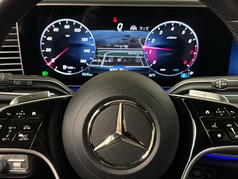 Used 2024 Mercedes-Benz GLE 350 4MATIC image 19