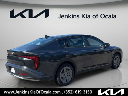 New 2026 Kia K4 FWD image 3