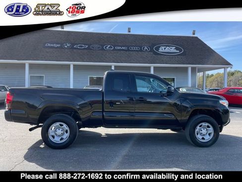 Used 2023 Toyota Tacoma SR image 7