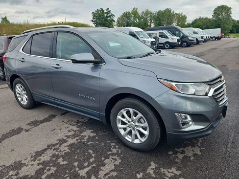 Used 2019 Chevrolet Equinox LT FWD image 3