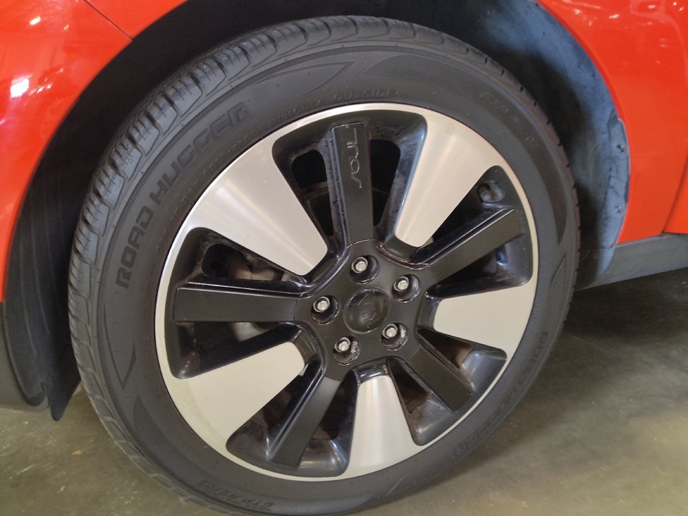 Used 2017 Kia Soul + w/ Designer's Package FWD image 31