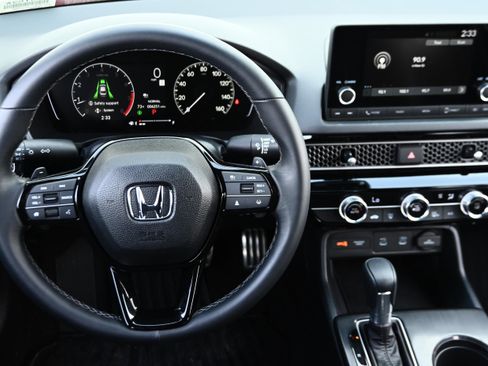 Used 2025 Honda Civic Sport image 13