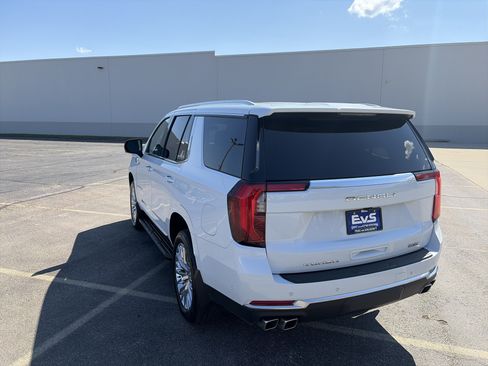 Used 2026 GMC Yukon Denali w/ LPO, Floor Liner Package AWD/4WD image 4