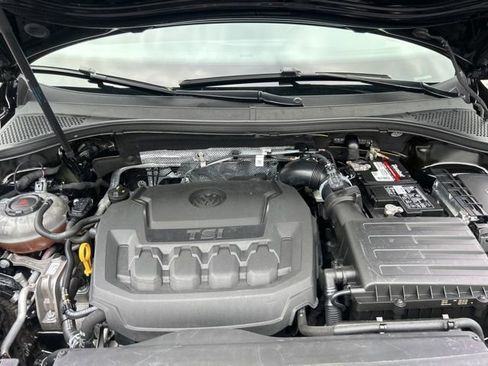 Used 2022 Volkswagen Tiguan SE FWD image 33