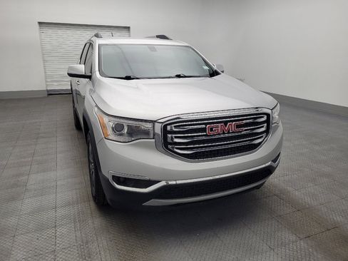 Used 2019 GMC Acadia SLT image 14