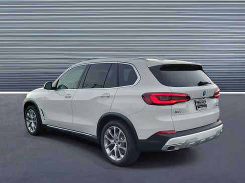 Used 2023 BMW X5 sDrive40i w/ Premium Package RWD image 4