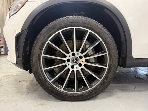 Used 2020 Mercedes-Benz GLC 300 4MATIC Coupe image 26