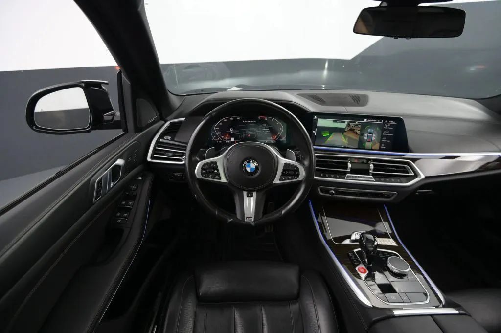 Used 2021 BMW X5 M50i AWD/4WD image 38