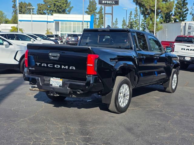 Used 2024 Toyota Tacoma SR5 AWD/4WD image 6