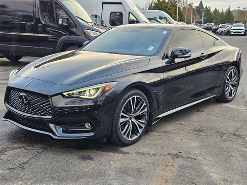 Used 2021 INFINITI Q60 3.0t Luxe w/ Essential Package image 3