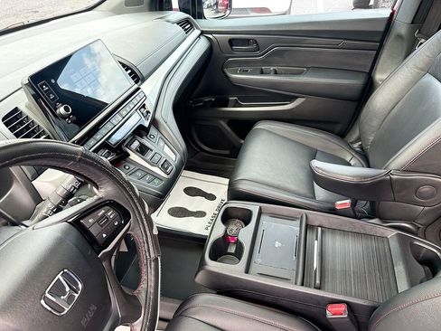Used 2025 Honda Odyssey Sport-L image 26