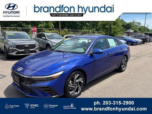 Used 2024 Hyundai Elantra SEL w/ Convenience Package FWD image 3