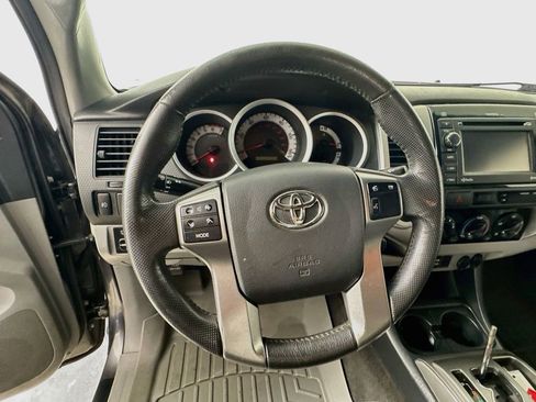 Used 2012 Toyota Tacoma 4x4 Double Cab w/ TRD Sport Pkg image 12