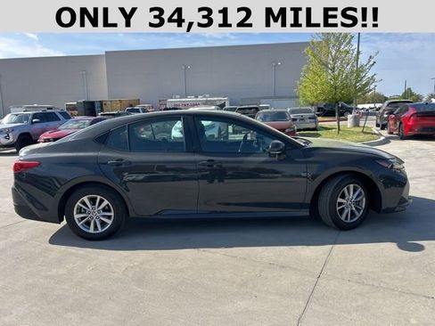 Used 2025 Toyota Camry LE image 2