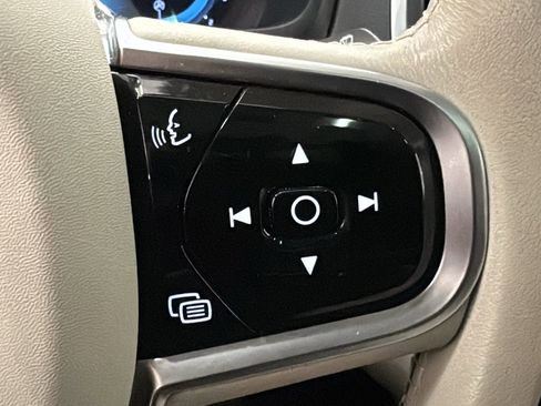 Certified 2023 Volvo XC90 B6 Core w/ Protection Package Premier image 14