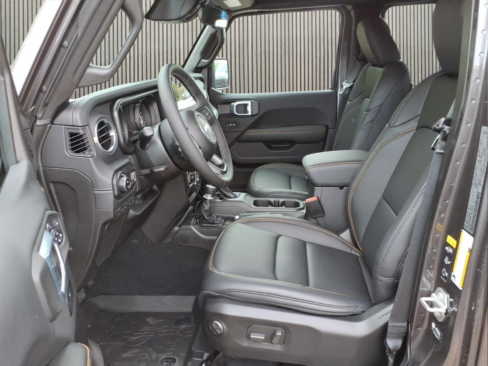 New 2026 Jeep Gladiator Sport AWD/4WD image 7