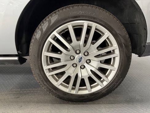 Used 2024 Ford Expedition Limited AWD/4WD image 7