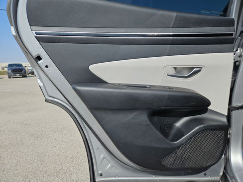 Used 2022 Hyundai Tucson SEL w/ Cargo Package image 15