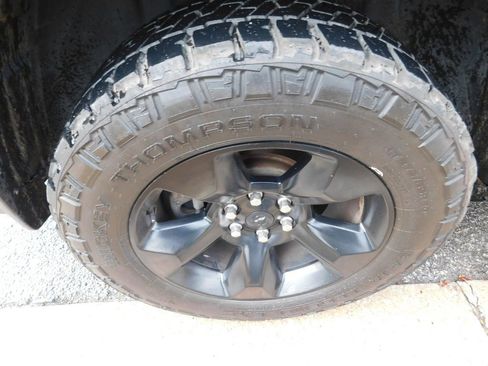 Used 2019 RAM 1500 Big Horn image 8