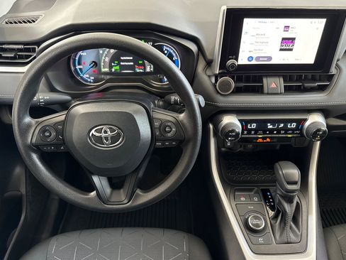 Used 2025 Toyota RAV4 XLE w/ Convenience Package AWD/4WD image 18