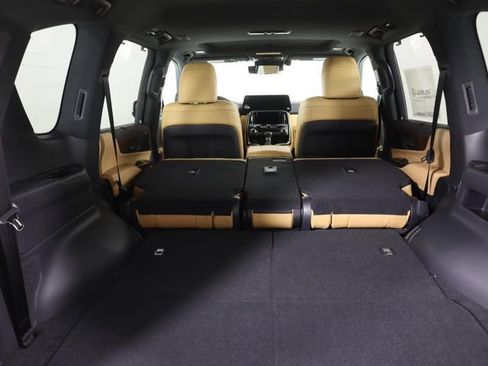 New 2026 Lexus LX 600 4WD w/ Accessory Package (2T) image 27