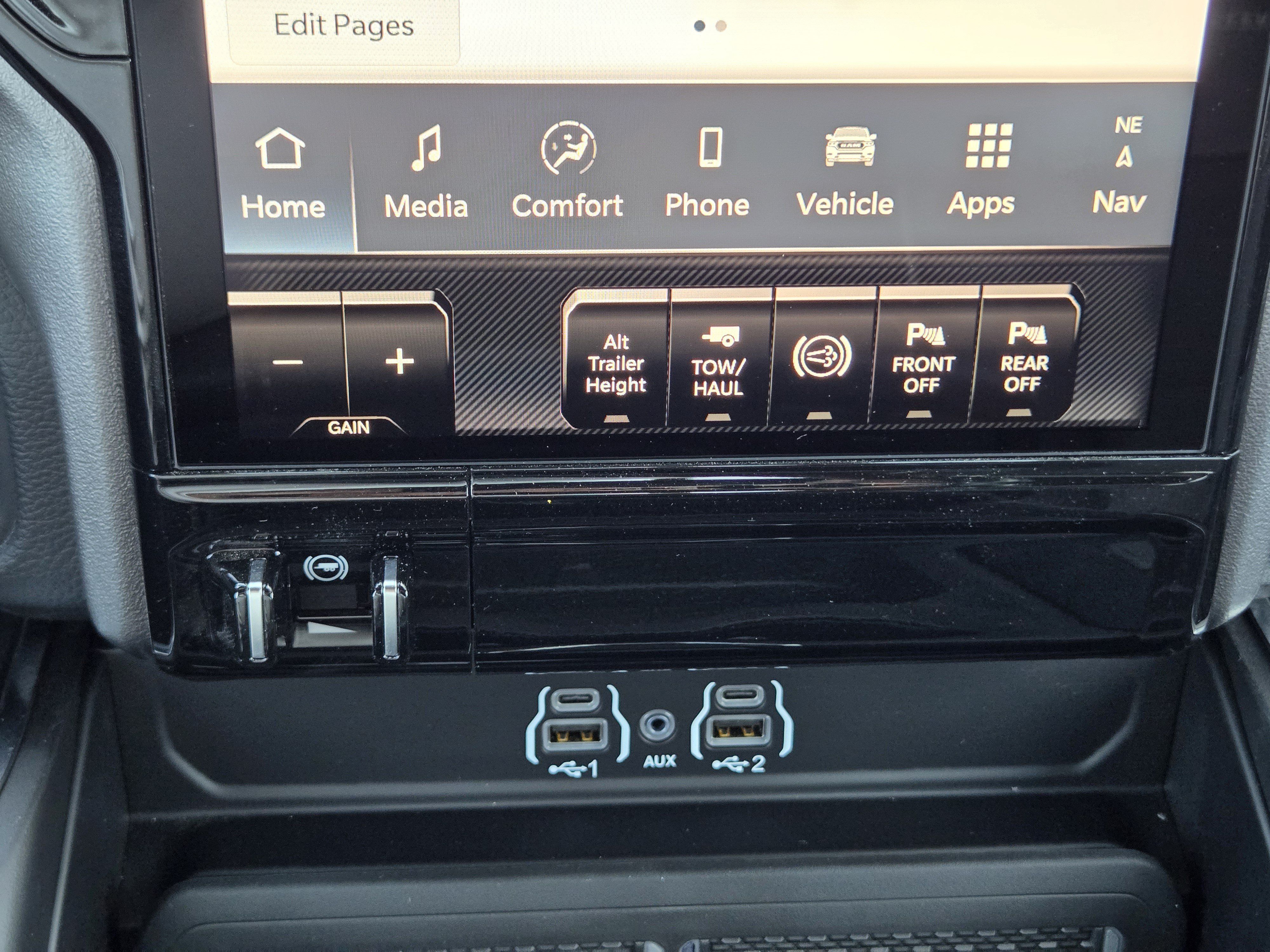 New 2026 RAM 3500 Laramie AWD/4WD image 16