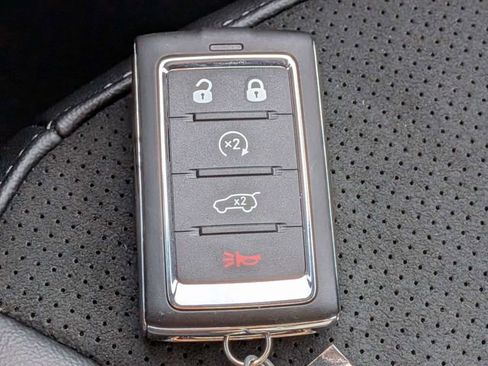 New 2026 Jeep Grand Cherokee Altitude AWD/4WD image 31