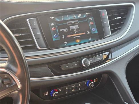 Used 2019 Buick Enclave Essence AWD/4WD image 28