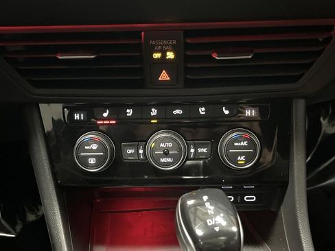 Used 2022 Volkswagen Jetta SEL image 19